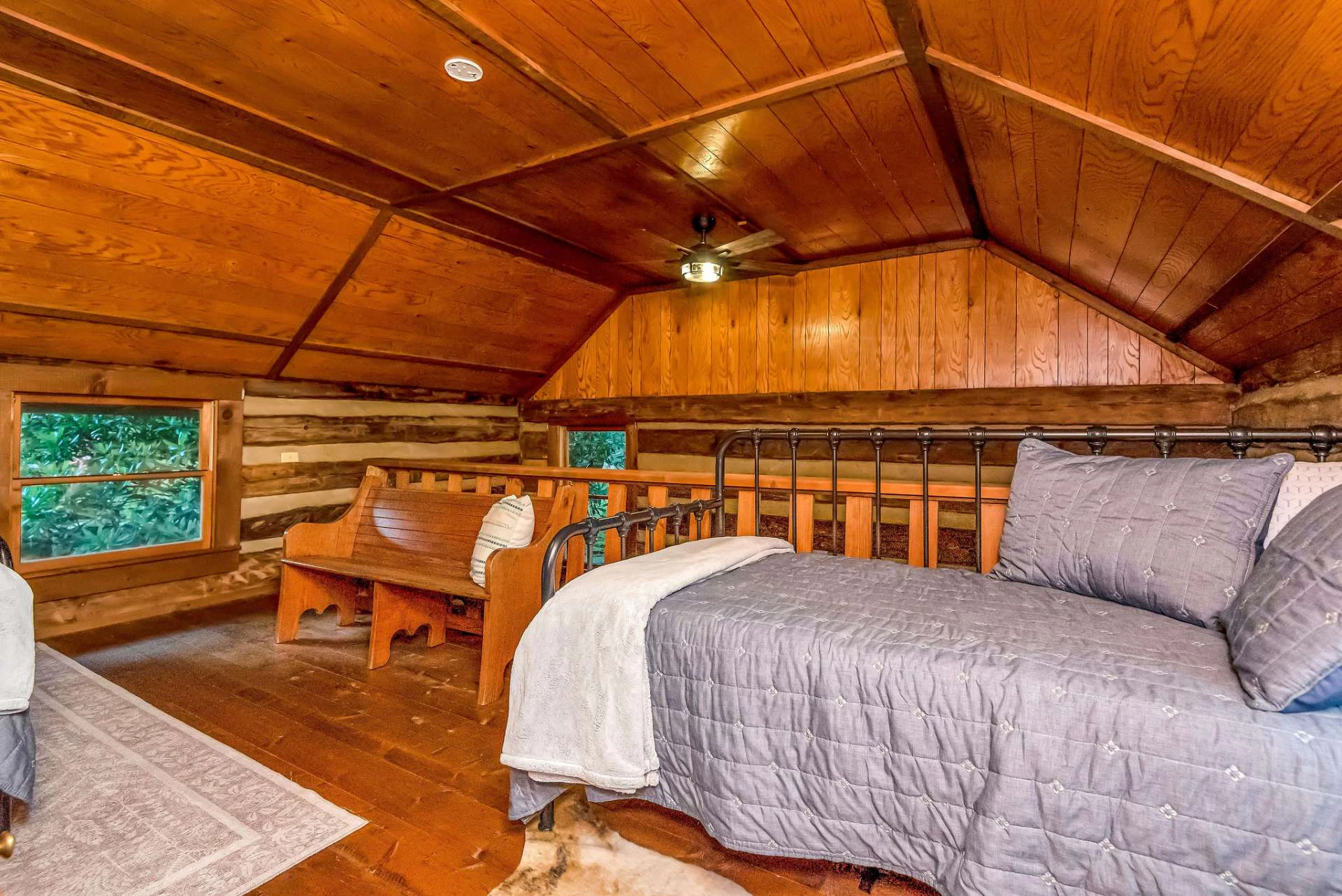 Image number 8 for the current listing